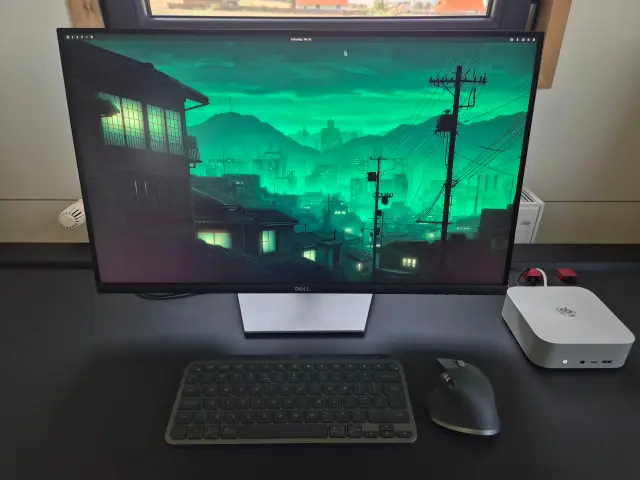 Omarchy workstation